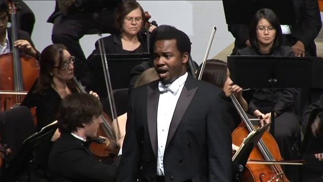 Babatunde Akinboboye sings Ah! Per sempre io ti perdei смотреть онлайн
