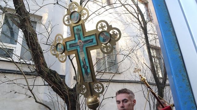 Крестный ход с Плащаницей. Утрення Великой субботы с Чином Погребения. Пятница, 18 апреля 2025