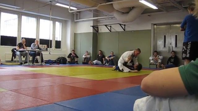 Mäki vs Hanninen - osa 2/2 - GB Gym BJJ Tournament 12.AVI смотреть онлайн