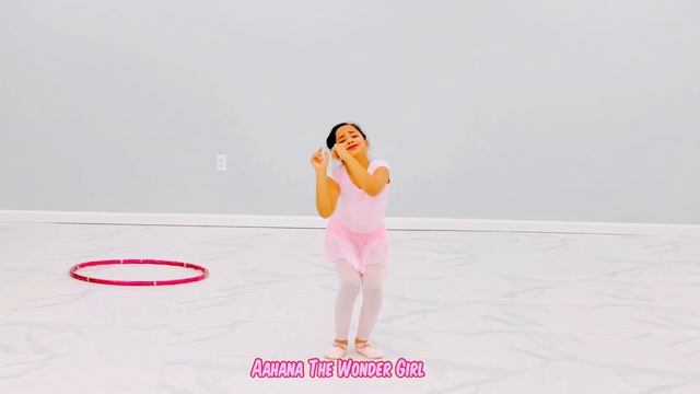 TAARON KE SHEHAR | NEHA KAKKAR | CONTEMPORARY BALLET DANCE WITH HULA HOOP | BY AAHANA смотреть онлайн