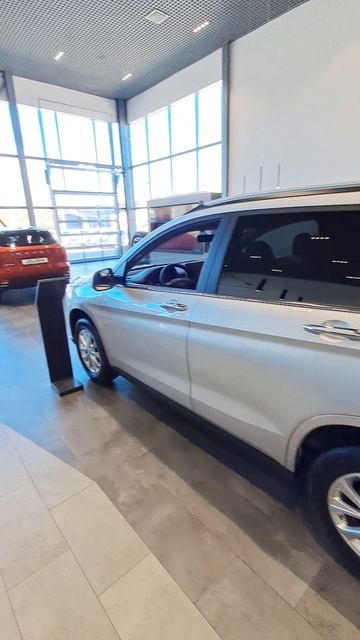 Самый практичный китайский кроссовер — HAVAL M6 смотреть онлайн