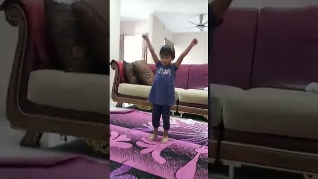 Zumba Bad liar Created by Izzara смотреть онлайн