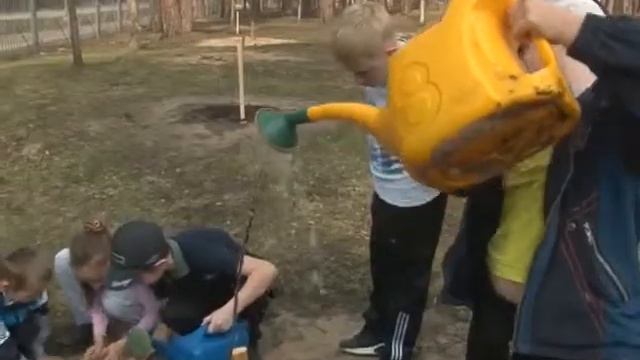 В Заречном к 70-летию Великой Победы разбили яблоневый сад смотреть онлайн