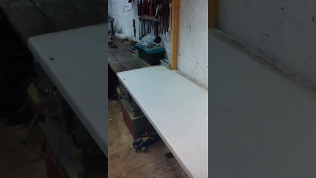 монтаж умывальника к стилажу . Видео 2 смотреть онлайн