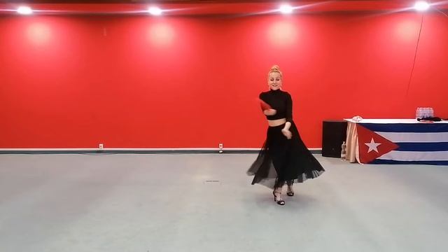 Son con Abanico Lady Style class w/Bea Ács смотреть онлайн