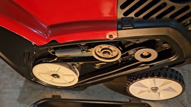 Toro 721 E Belt Inspection смотреть онлайн