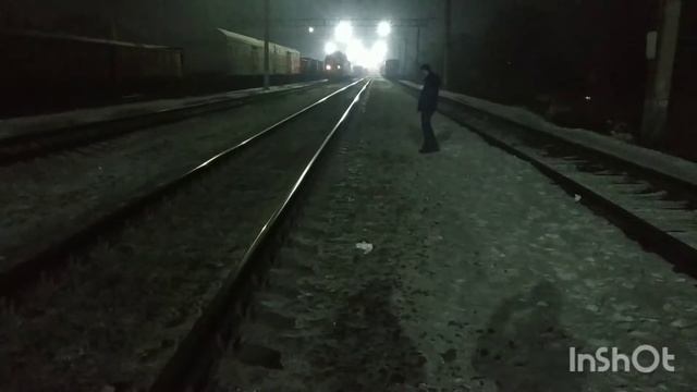 ВЛ80С 452 и ВЛ80С 2583 и тепловоз ТЭ33А смотреть онлайн