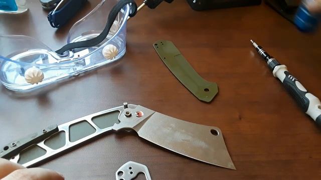 Civivi Mastodon Testing and Disassembly смотреть онлайн