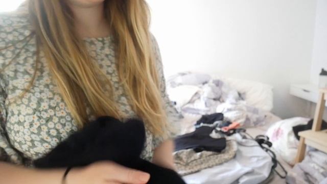 Wardrobe Clear-Out: 20 Weeks Pregnant! смотреть онлайн