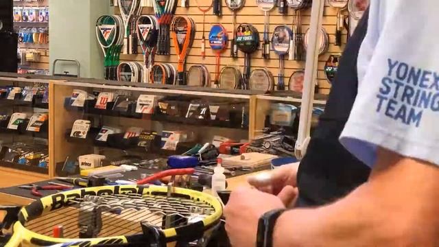 Time Lapse: How to String a Babolat Pure Aero Tour Tennis Racquet (William Jeffery) смотреть онлайн