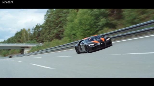 Raw Footage Of Bugatti Chiron Reaching 304.77 MPH Top Speed смотреть онлайн