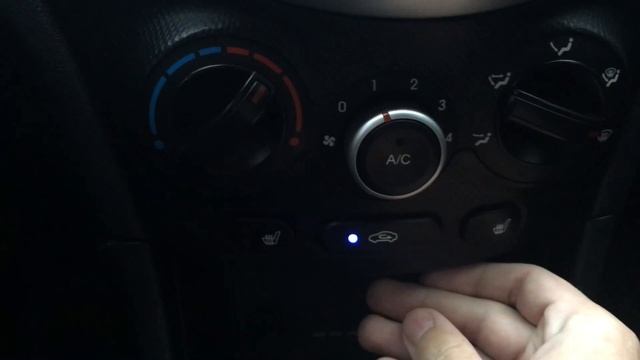 Как на Solaris или Rio отключить включение кондиционера при обдуве стекла смотреть онлайн