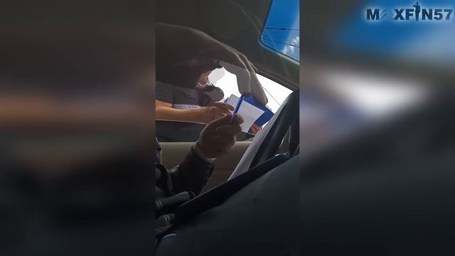Разговор с ДПС. Я ХОЧУ УВОЛИТЬСЯ!!! ГАЕЦ В ОТЧАЯНИИ))) смотреть онлайн