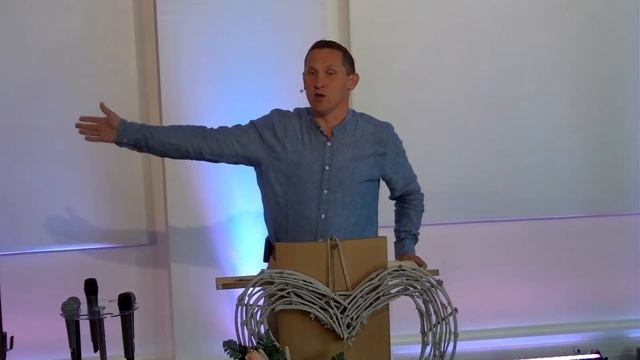 Um Christus zu dienen, musst du eine Entscheidung treffen смотреть онлайн