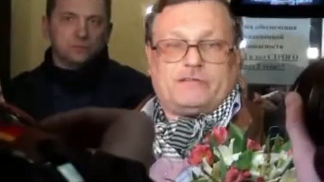Чамов экс-посол РФ в Ливии - интервью в Шереметьево.flv смотреть онлайн