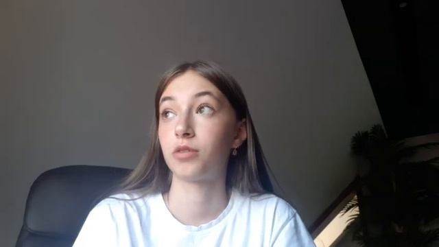 ASMR EATING STRAWBERRY/АСМР ИТИНГ КЛУБНИКИ смотреть онлайн