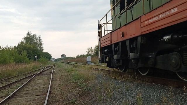 Прибытие Тепловоза ЧМЭ3-5992 На Станцию Металлист смотреть онлайн