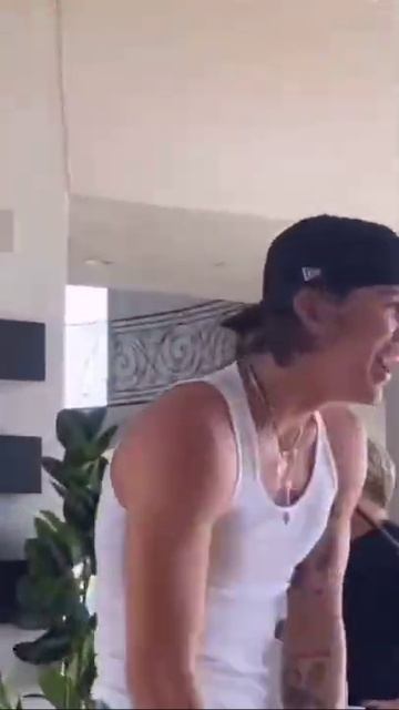 Uooooh смотреть онлайн