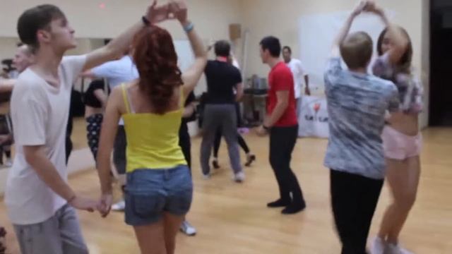Rueda de casino in Salsa Loca смотреть онлайн