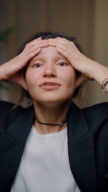 ВСЕГО 1 УПРАЖНЕНИЕ - ОМОЛОДИТ НА 10 лет! #shorts смотреть онлайн