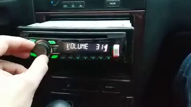Магнитола Pioneer DEH-2320 смотреть онлайн
