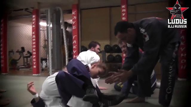 Лучшие моменты семинара с тремя черными пояса по БДД смотреть онлайн