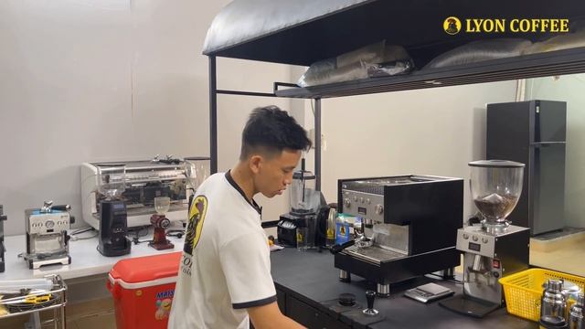 Kinh nghiệm mở mô hình quán cafe nhỏ đẹp vốn đầu tư thấp смотреть онлайн