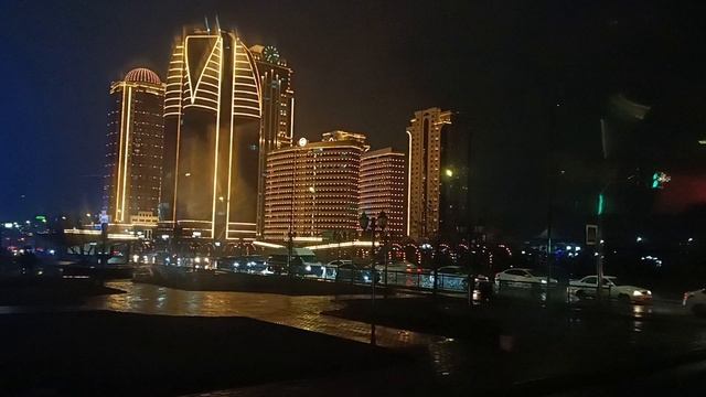 ЕДЕМ ПО ВЕЧЕРНЕМУ ГРОЗНОМУ