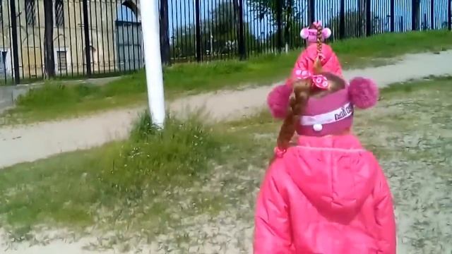 😻😻Прогулка по пляжу вдоль Дуная смотреть онлайн