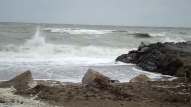 Азовское море размывает Бердянскую косу смотреть онлайн