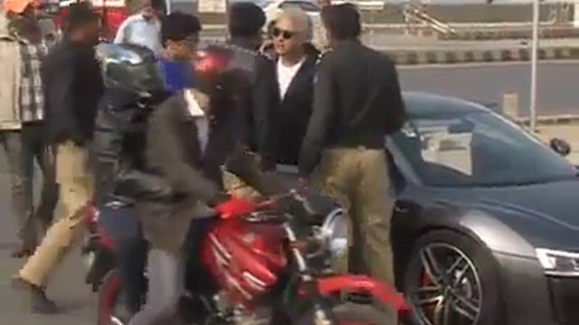 Effects of stopping Audi A8 in Pakistan смотреть онлайн