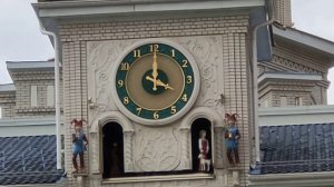 Часы на башне. Совхоз имени Ленина.