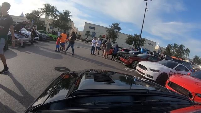 Reactions to the LOUD BOOSTED COYOTE SWAP *Breaking Necks Everywhere!* смотреть онлайн