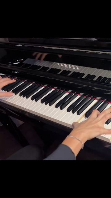 Владимир Высоцкий - Лирическая (Здесь лапы у елей...) / Vladimir Vysotsky - Lyrical song смотреть онлайн