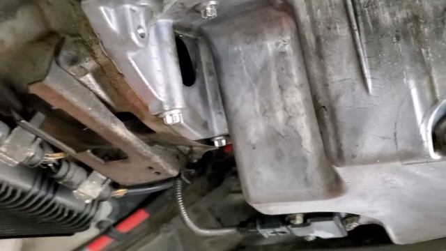 BMW 528i E61 oil pan video #3 смотреть онлайн