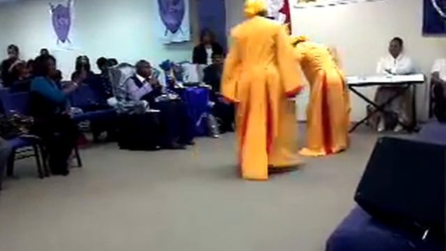 Leandria Johnson - Jesus Mime Dance