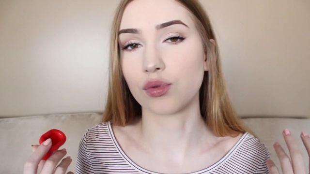 Testing "Big Lips" Lip Plumping Device! смотреть онлайн