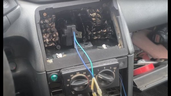 Андройд магнитола в ваз 2112 Установка в рамку в центральное сопло. Результат удивил)