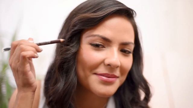 Define tus Cejas en 2 Pasos смотреть онлайн