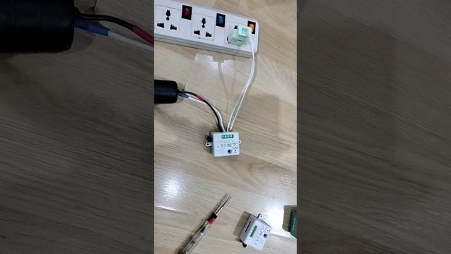 ทดสอบSMART SWITCH + RF433 และลองสลับขั้ว L N จะเกิดอะไรขึ้น смотреть онлайн