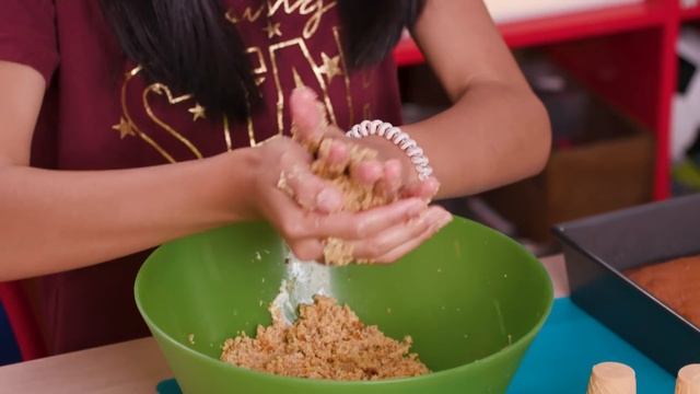 Karaoke Cake Pop | LIFE HACKS FOR KIDS