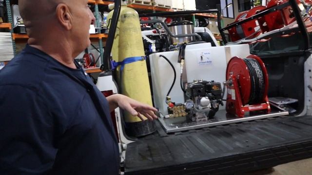 "SOLAR PANEL CLEANING" BE 4000 PSI + 4.0 Pressure Washing Skid Installation Custom Truck смотреть онлайн