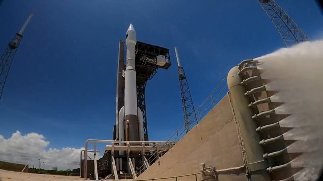 See Space Force's missile-warning satellite launch in super close camera views смотреть онлайн