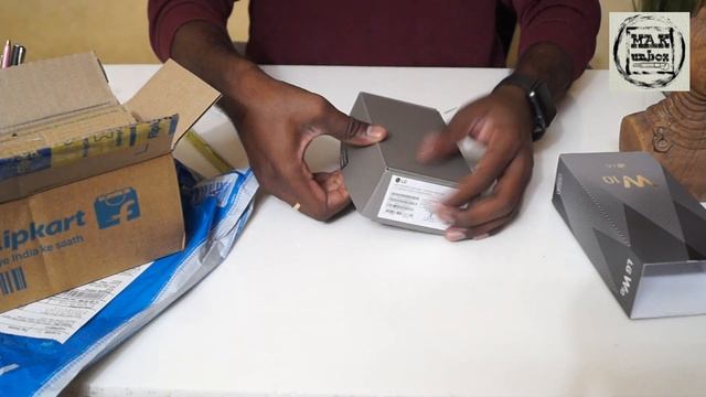 LG W10 smartphone unboxing смотреть онлайн
