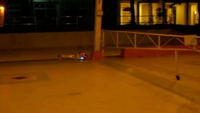 ToysRC88 - SYMA S033G outdoor night flight смотреть онлайн