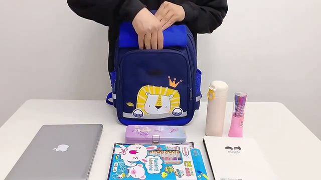 kids school backpack смотреть онлайн