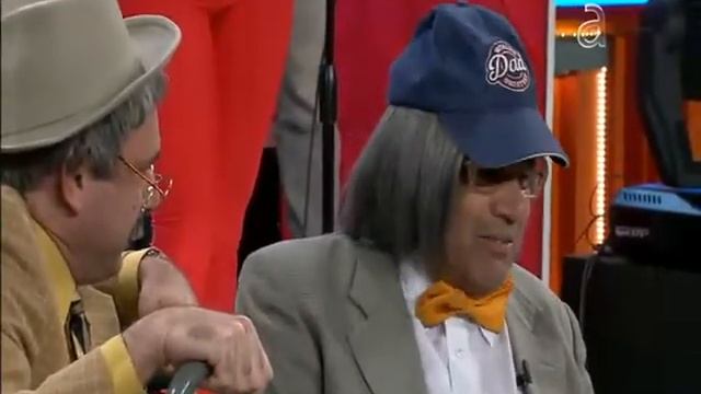 Los Señores Chismosos de EL Happy Hour - América TeVé смотреть онлайн