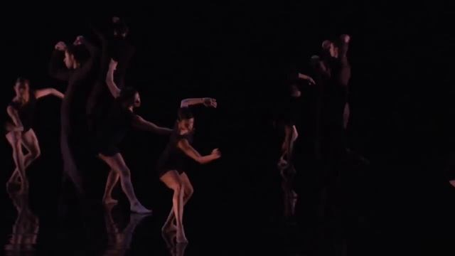Hubbard Street Dance Chicago: "One Thousand Pieces" смотреть онлайн