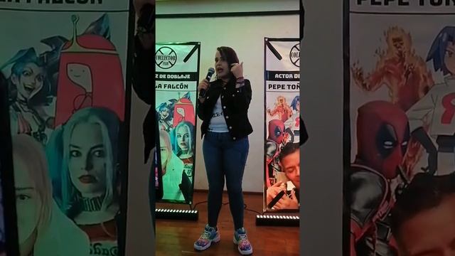 karla Falcón (actriz de doblaje)firmando por fin la ws sport de cruella devil смотреть онлайн