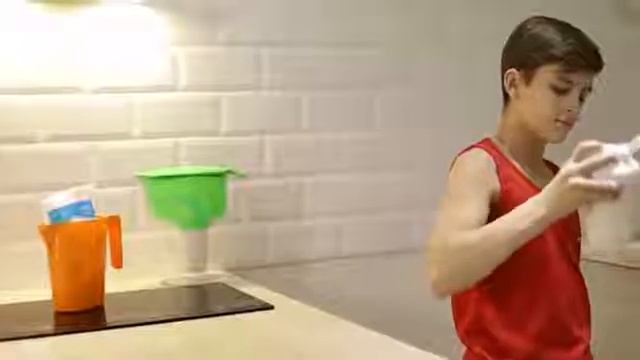 12 Years Old Boy Beat Professional Bodybuilders In Armwrestling World Strongest Kid смотреть онлайн